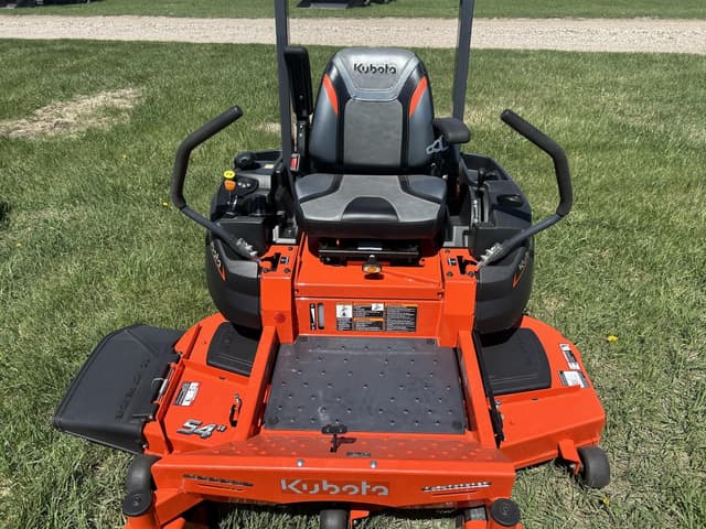Image of Kubota Z251 equipment image 2
