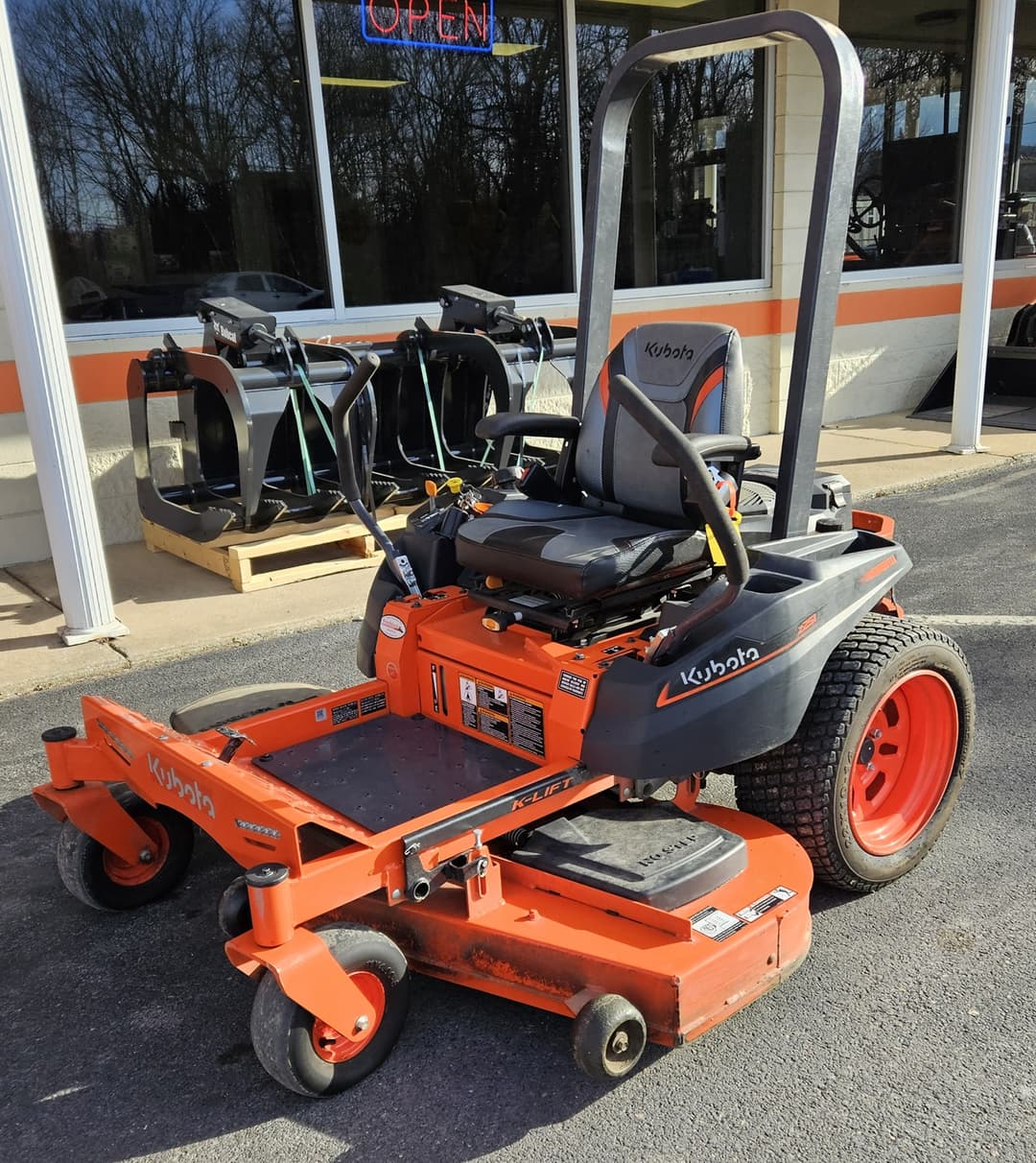 Image of Kubota Z251KH-54 Image 0