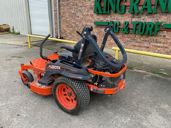 Image of Kubota Z411 equipment image 2