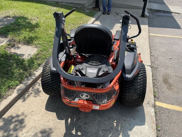 Image of Kubota Z421 equipment image 3