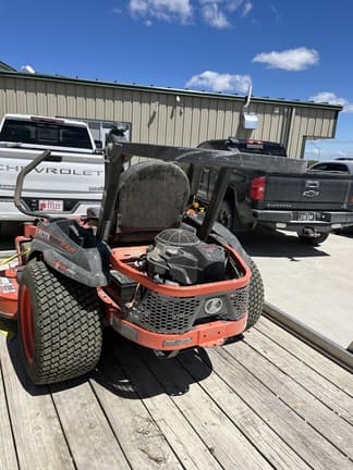 Image of Kubota Z421KWT equipment image 4