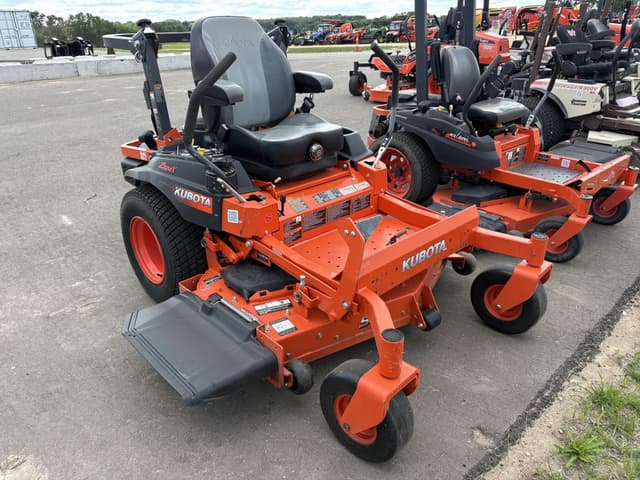 Image of Kubota Z724X equipment image 2
