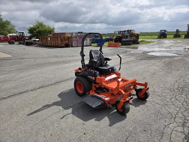Image of Kubota Z726XKW-3-60 equipment image 2