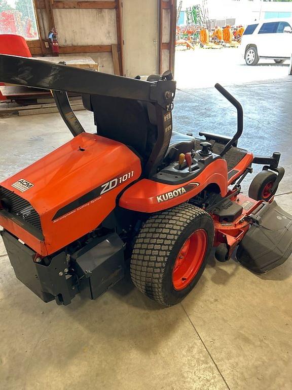 Image of Kubota ZD1011 equipment image 2