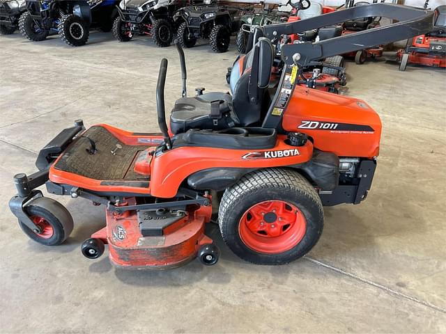 Image of Kubota ZD1011 equipment image 4