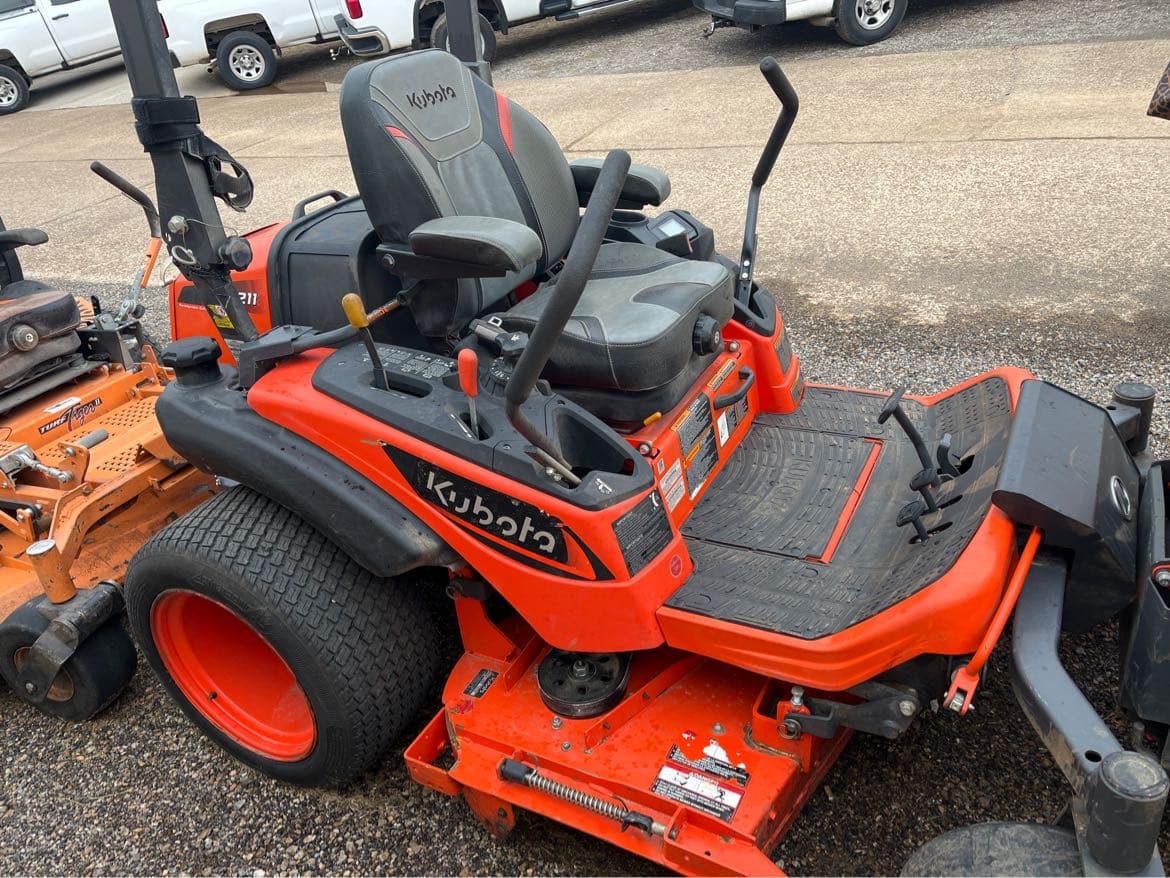 Tractor Zoom 2020 Kubota ZD1211