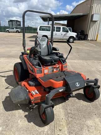 Image of Kubota ZD1211 equipment image 3