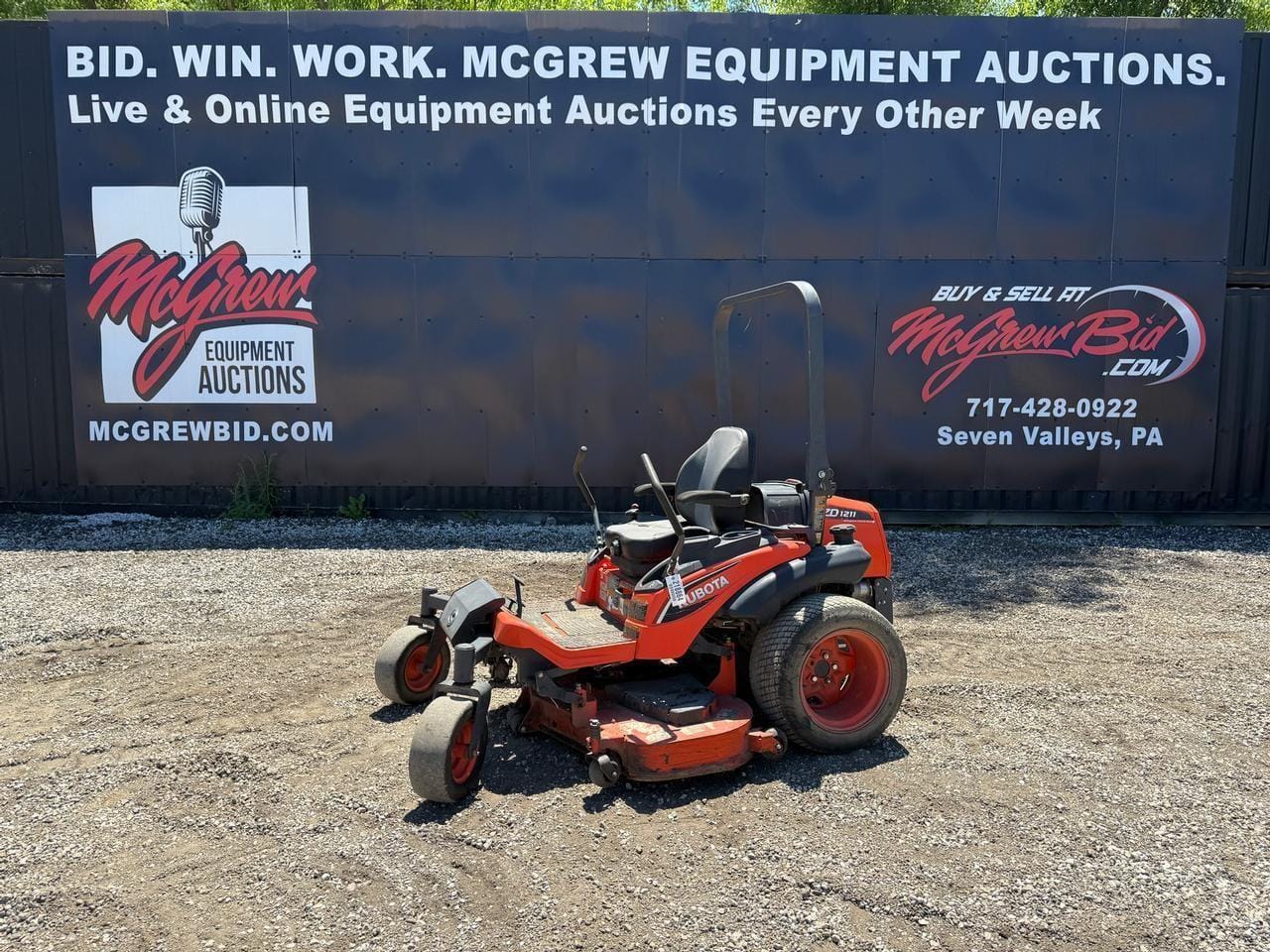 2020 Kubota ZD1211 Equipment Image0