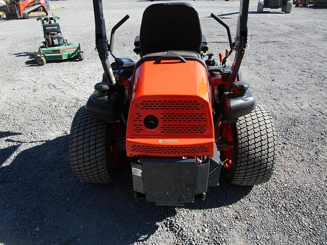 Image of Kubota ZD1211 equipment image 2