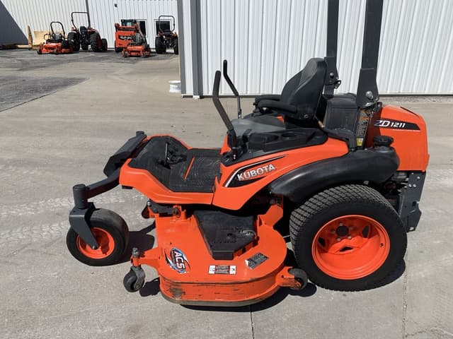 Image of Kubota ZD1211L-3-72 equipment image 1