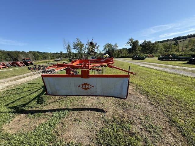 Image of Kuhn GA4220TH equipment image 2