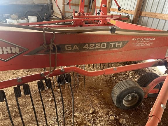 Image of Kuhn GA4220TH equipment image 4