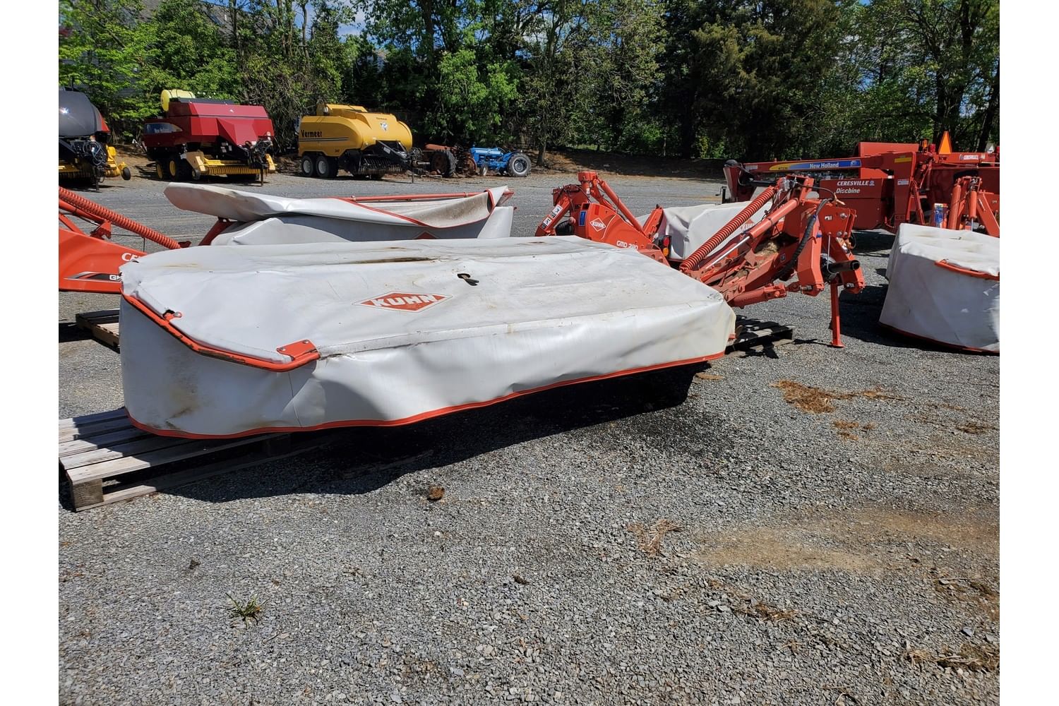 2020 Kuhn GMD 310 Equipment Image0