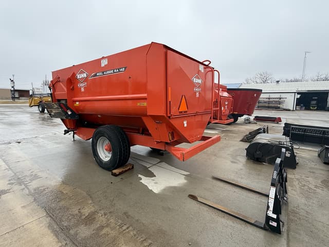 Image of Kuhn Knight RA142 equipment image 3