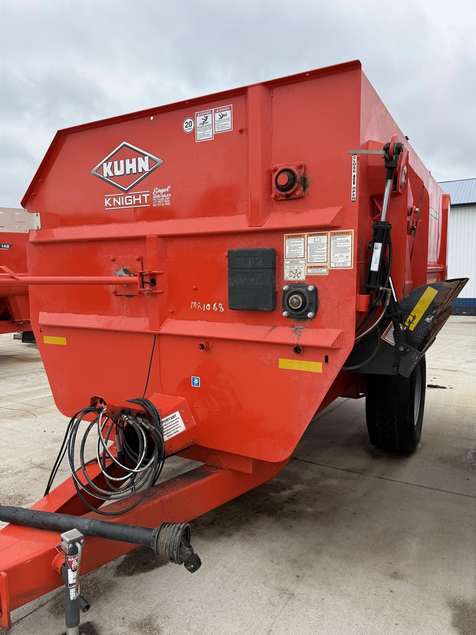 2020 Kuhn Knight RA142 Equipment Image0