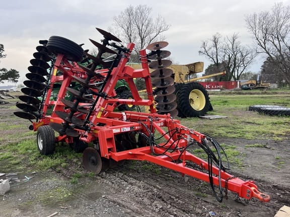 2020 Kuhn Krause 7305 Equipment Image0