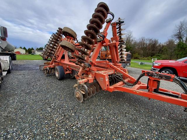 Image of Kuhn Krause Excelerator 8005 equipment image 1