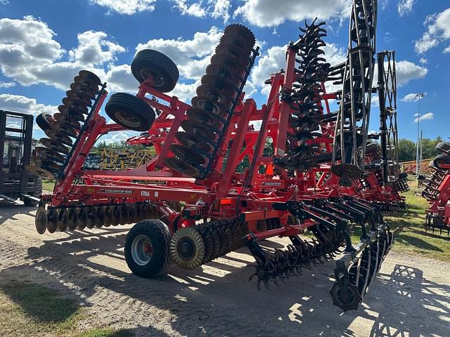 Image of Kuhn Krause Excelerator 8005 equipment image 3