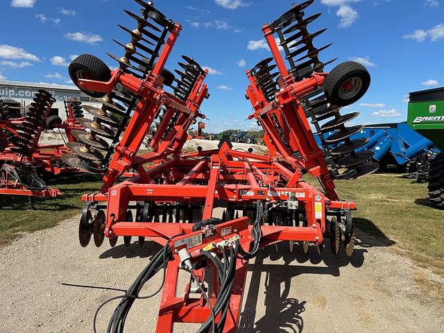 Image of Kuhn Krause Excelerator 8005 equipment image 1