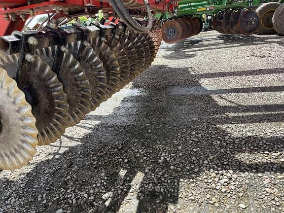 Image of Kuhn Krause Excelerator 8005 equipment image 4