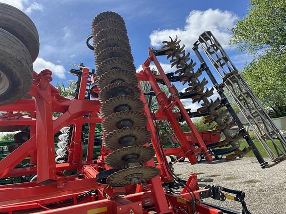 Image of Kuhn Krause Excelerator 8005 equipment image 3