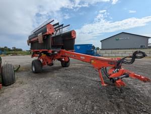 2020 Kuhn Merge-Maxx MM890 Image