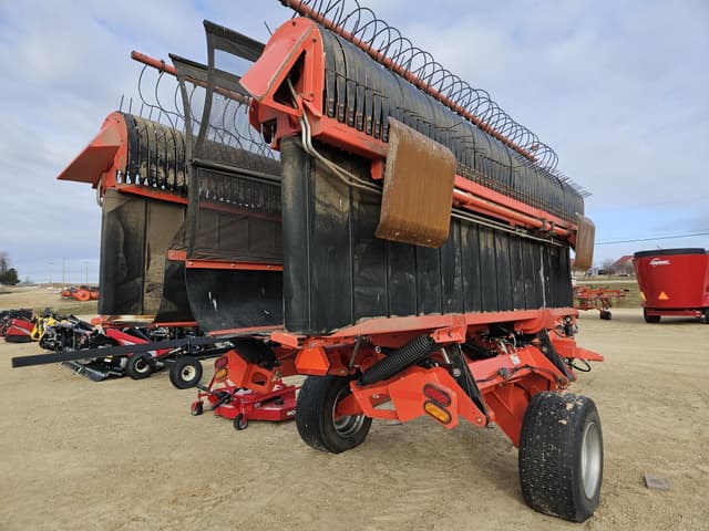 Image of Kuhn Merge-Maxx MM890 equipment image 4