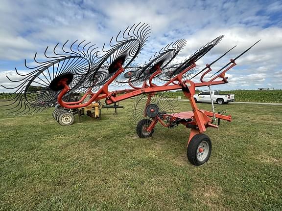 Image of Kuhn SR112 equipment image 2