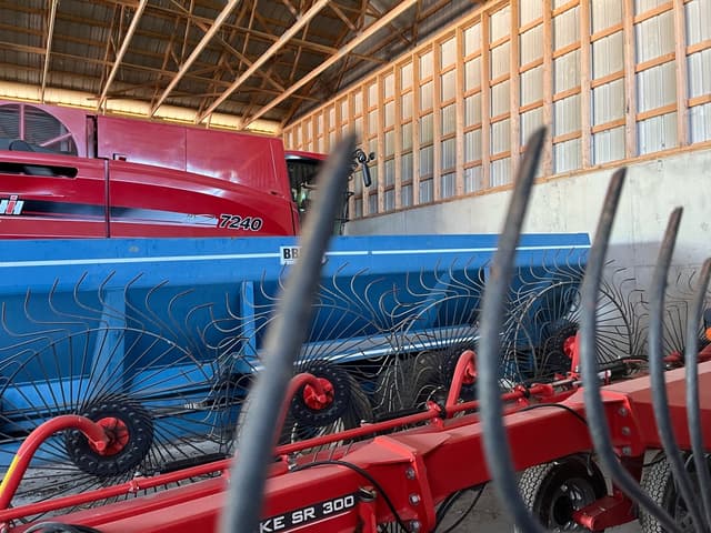 Image of Kuhn SR312 equipment image 3
