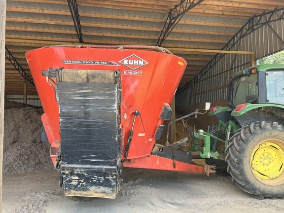 2020 Kuhn  MAXXVS135 Equipment Image0