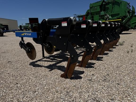 Image of Landoll 2512 equipment image 2