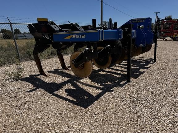 Image of Landoll 2512 equipment image 4