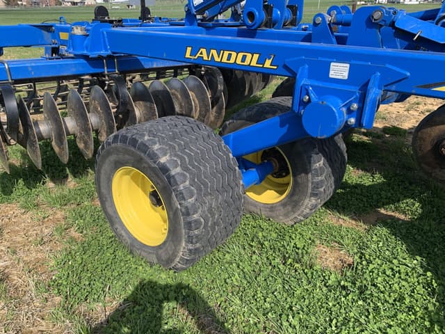 Image of Landoll 7510 equipment image 4