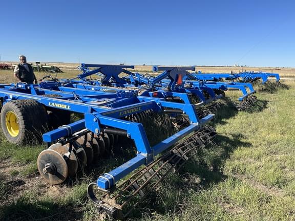 Image of Landoll 7530-32 equipment image 2