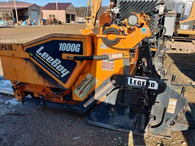 2020 LeeBoy 1000G Equipment Image0