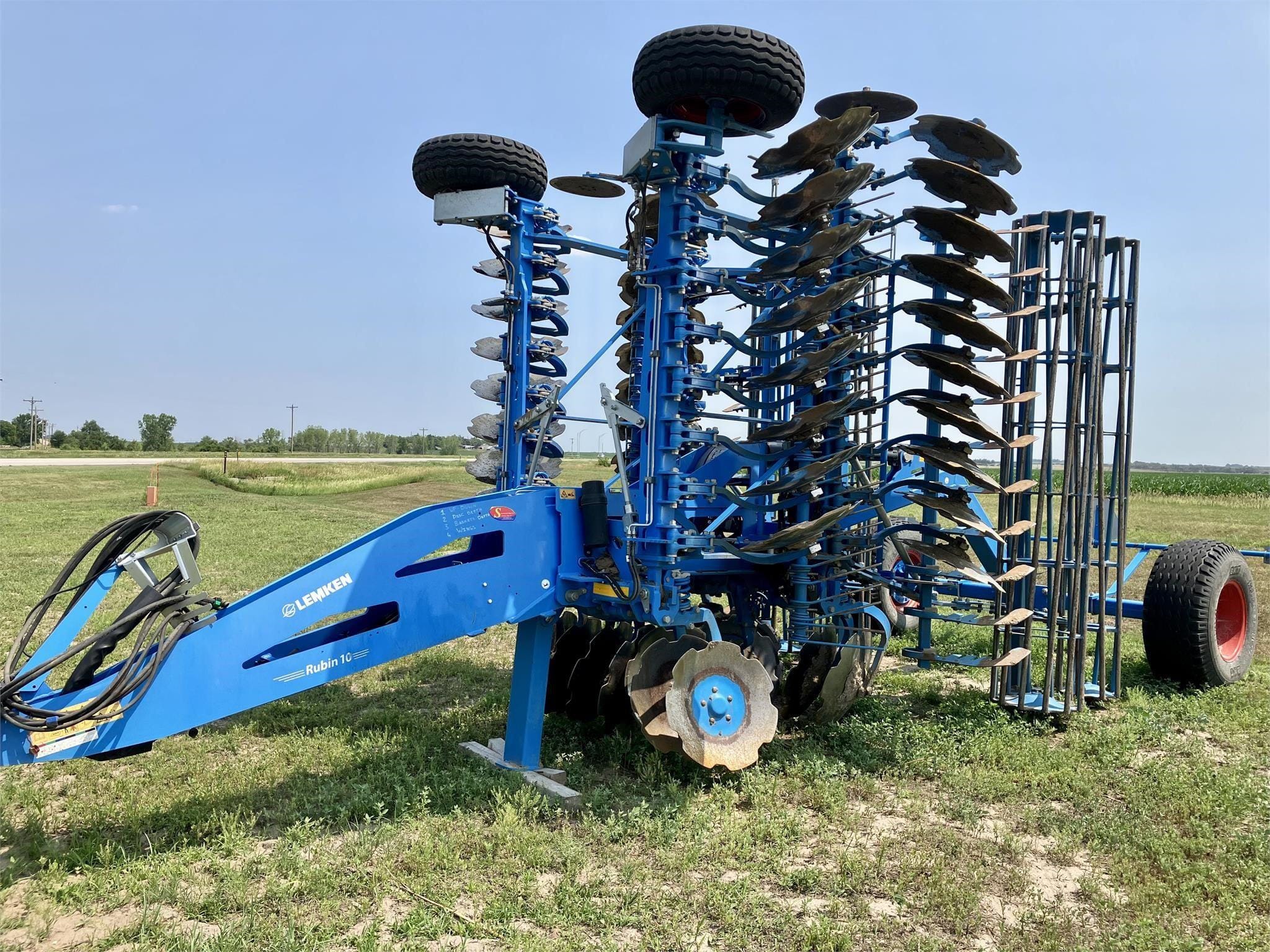 2020 Lemken Rubin 10 Equipment Image0