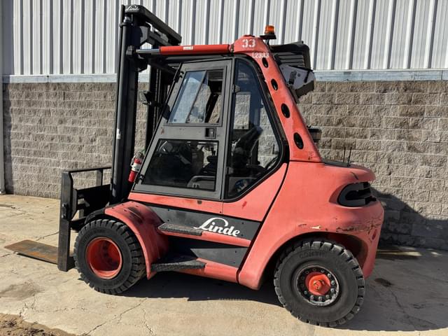Image of Linde H70D-03 equipment image 4