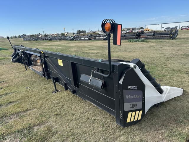 Image of MacDon C3012 equipment image 2