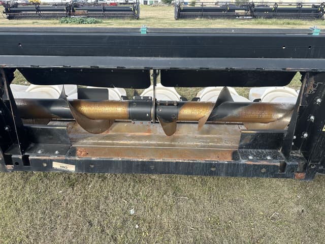 Image of MacDon C3012 equipment image 3