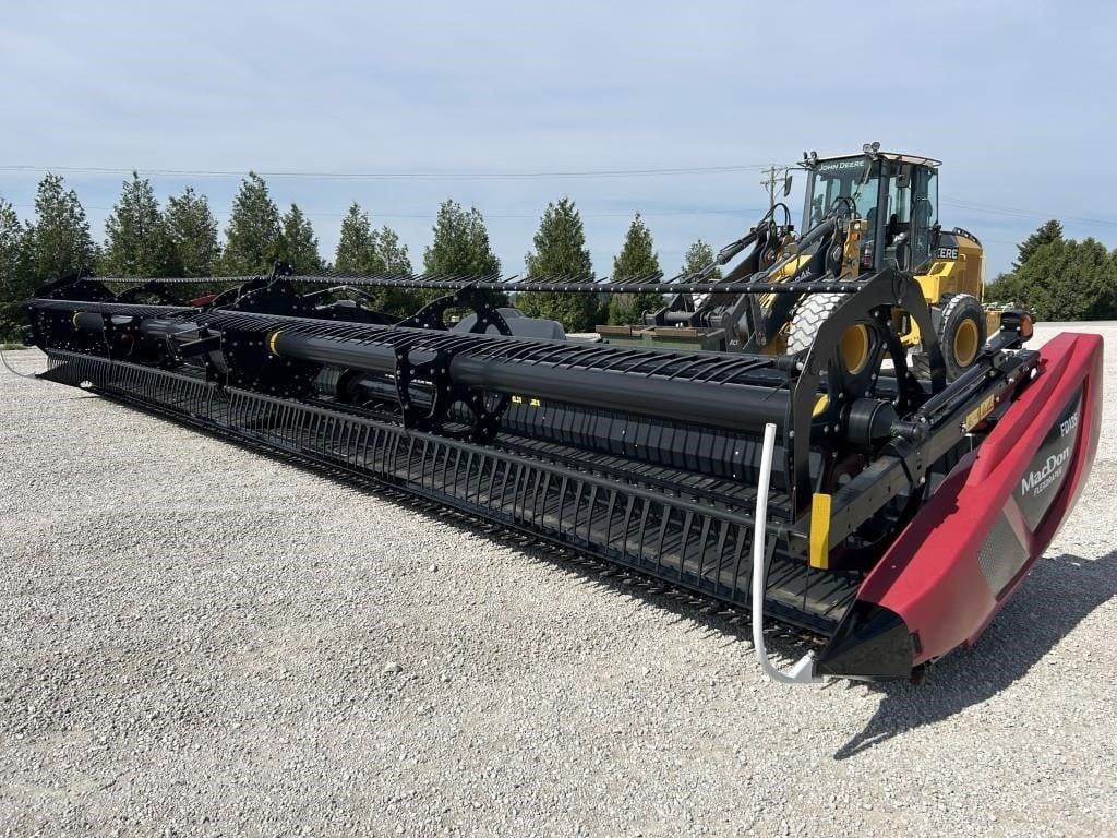 2020 MacDon FD135 Equipment Image0