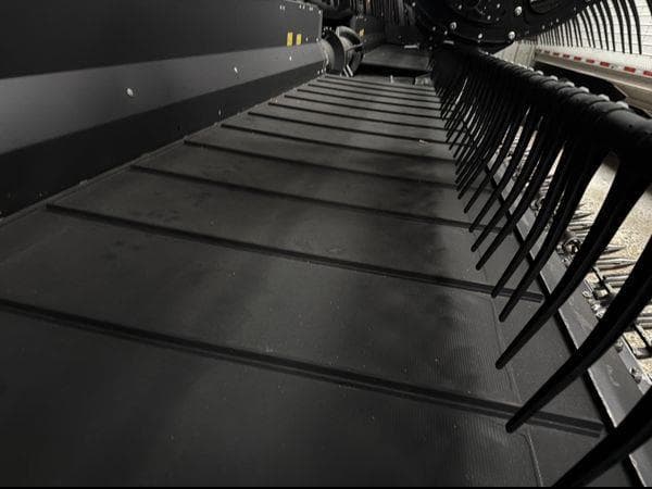 Image of MacDon FD140 equipment image 1