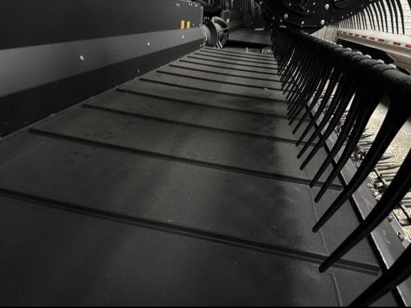 Image of MacDon FD140 equipment image 1