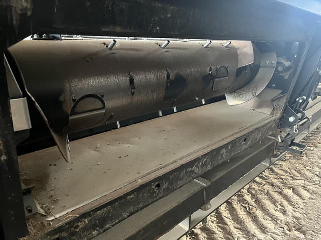 Image of MacDon FD140 equipment image 1