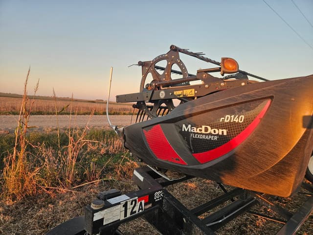 Image of MacDon FD140 equipment image 1