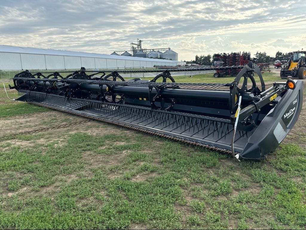 Main image MacDon FD140