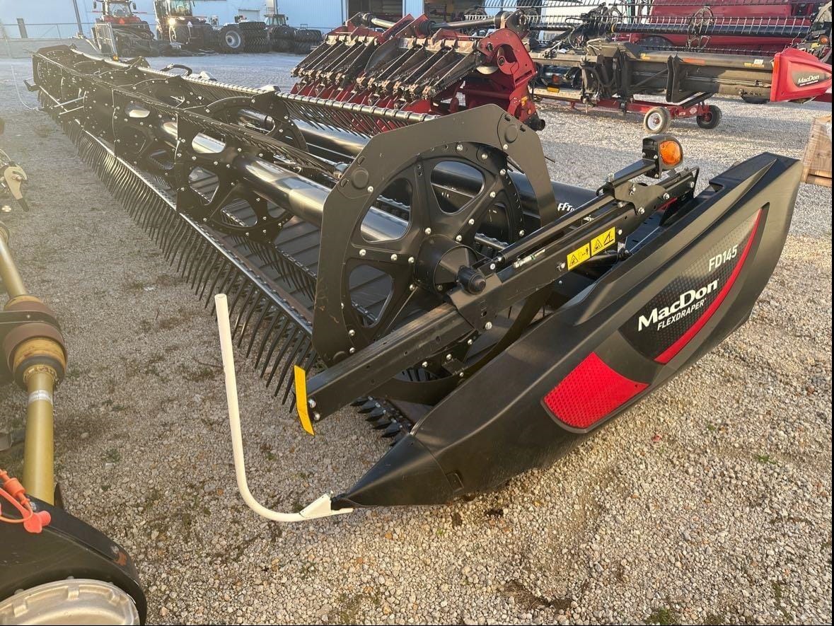 2020 MacDon FD145 Equipment Image0