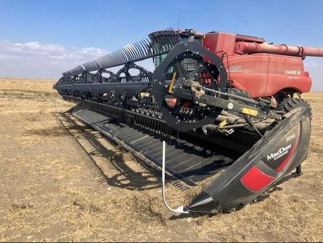 2020 MacDon FD145 Equipment Image0