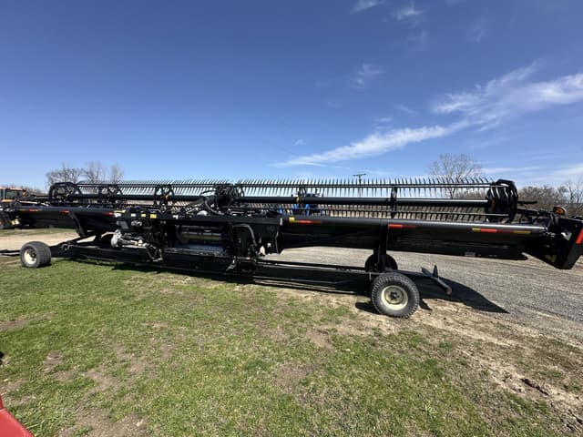 Image of MacDon FD145 equipment image 3