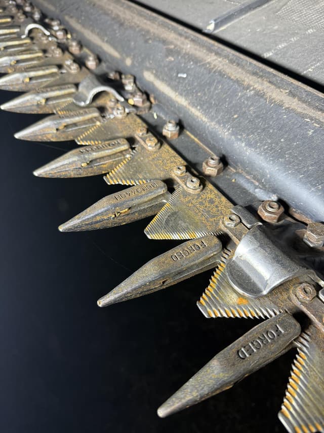 Image of MacDon FD145 equipment image 2