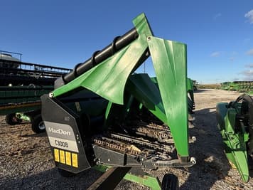 Main image MacDon C3008